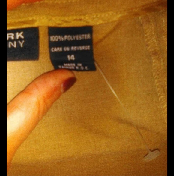 New York & Company Tan Mini Pencil Skirt with Gold Buckle - Picture 6 of 7